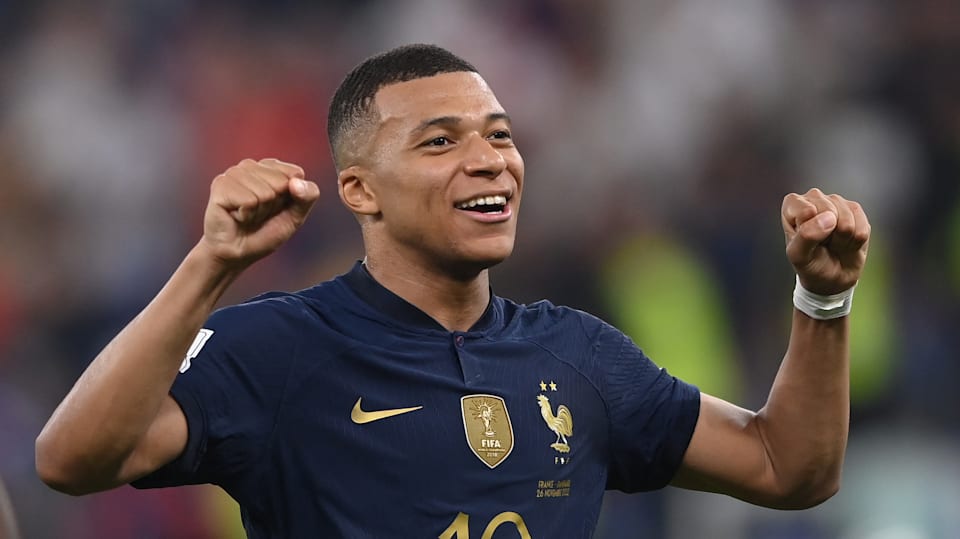 taille-kylian-mbappe-Image