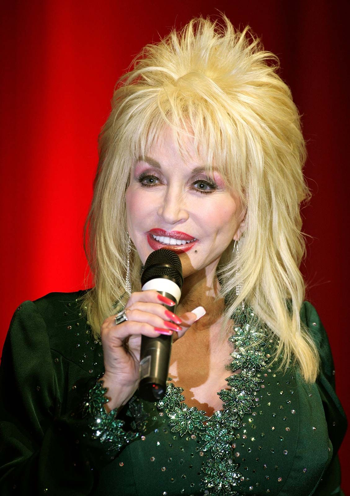 taille-dolly-parton-Image
