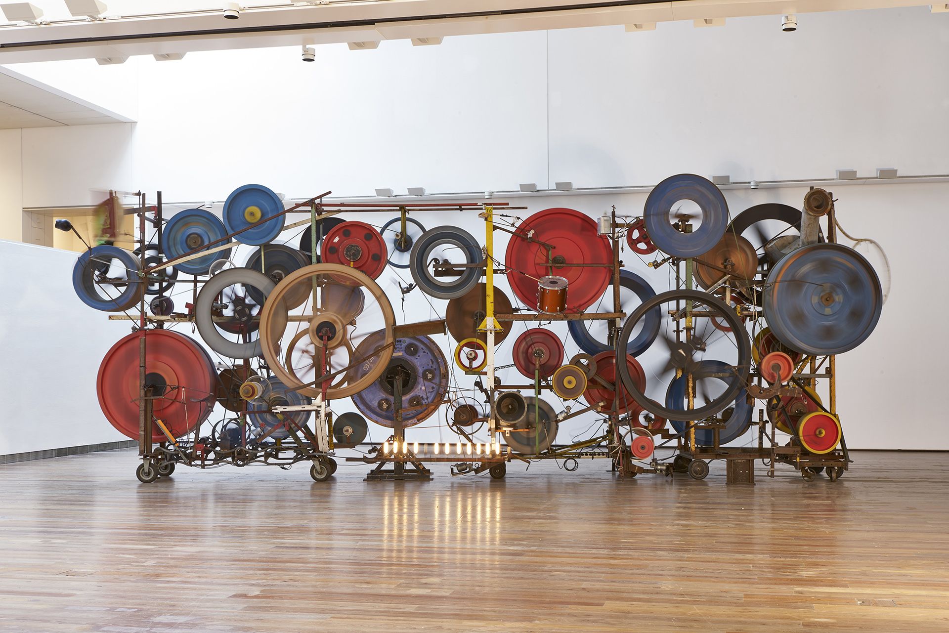 taille-jean-tinguely-Image