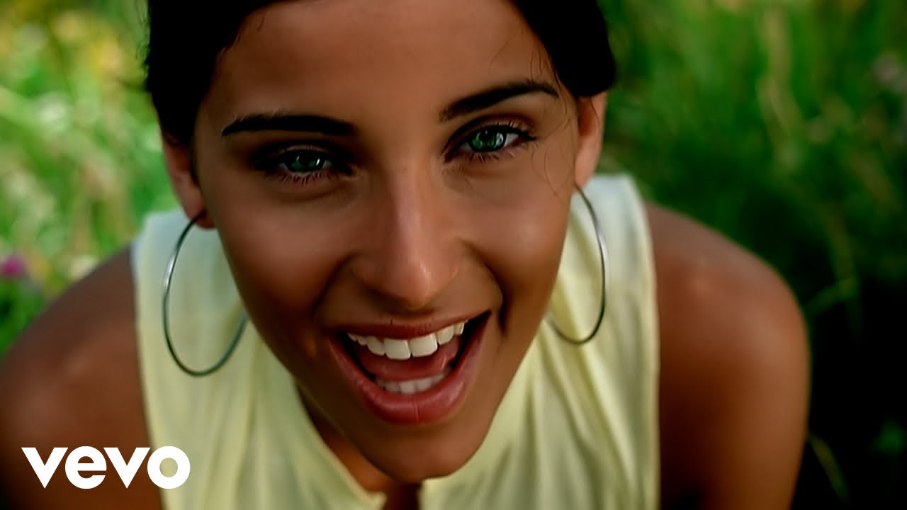 taille-nelly-furtado-Image