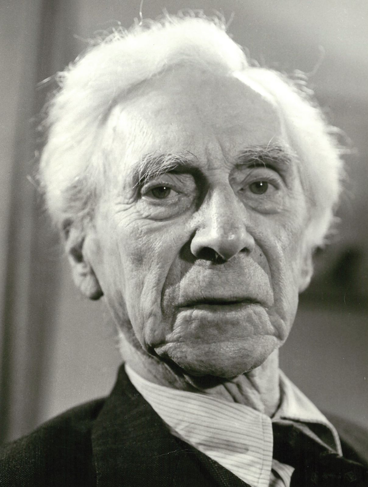 taille-bertrand-russell-Image